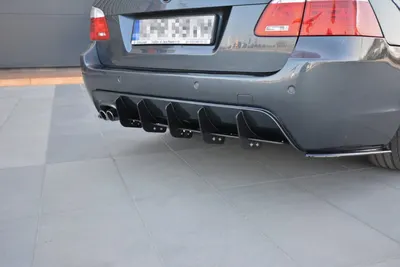 Maxton Design Bodykit-Set für BMW 5er E61 Wagon M-Paket – Schwarz glänzend/matt