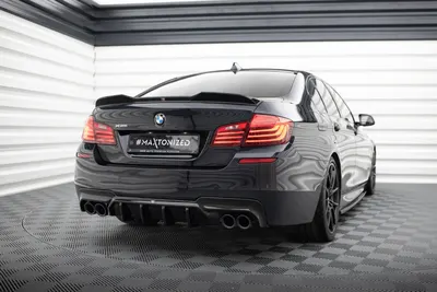 Maxton Design Bodykit-Set V.1 für BMW 5er M-Paket F10 / F11 (Version mit zwei Doppelauspuffanlagen) – Schwarz glänzend