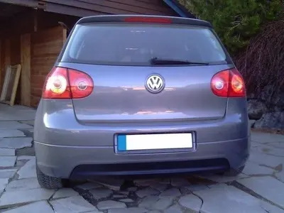 Maxton Design Bodykit-Set für VW Golf 5 GTI Edition 30 (Ohne Auspuffloch, Für Standard Auspuff) – Schwarz glänzend