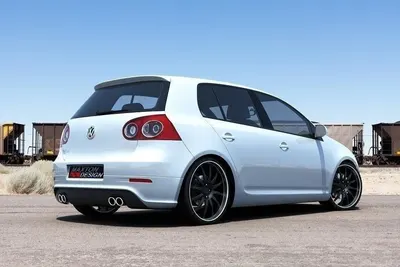 Maxton Design Bodykit-Set für VW Golf 5 R32 (Mit 2 Auspufflöchern) – Schwarz glänzend