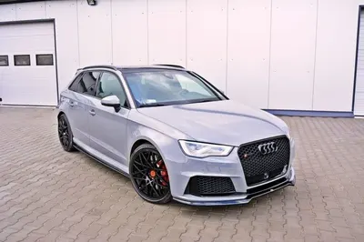 Maxton Design Frontsplitter V.1 für Audi RS3 8V Sportback – Schwarz glänzend