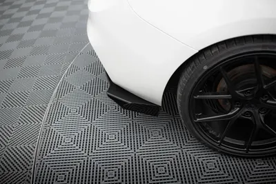 Maxton Design Heck-Seitenflaps für BMW 1er F20 M-Paket Facelift / M140i – Schwarz matt