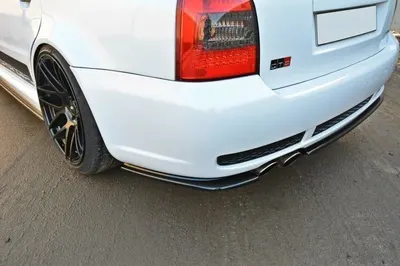 Maxton Design Heck-Seitensplitter für Audi RS4 Avant B5 – Schwarz glänzend