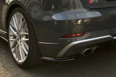 Maxton Design Heck-Seitensplitter für Audi S3 Sportback 8V Facelift – Schwarz glänzend