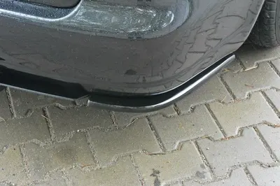 Maxton Design Heck-Seitensplitter für Audi S4 B5 Avant – Schwarz glänzend