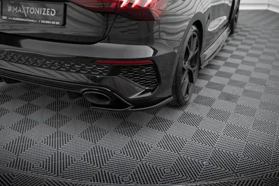 Maxton Design Heck-Seitensplitter V.1 für Audi RS3 Sportback 8Y – Schwarz glänzend