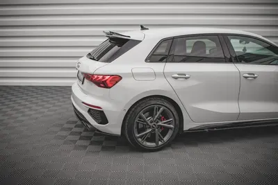 Maxton Design Heck-Seitensplitter V.1 für Audi S3 Sportback 8Y – Schwarz glänzend