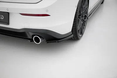 Maxton Design Heck-Seitensplitter V.1 für VW Golf 8 GTI / GTE – Schwarz glänzend