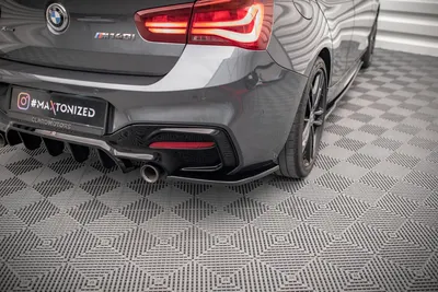 Maxton Design Heck-Seitensplitter V.4 für BMW 1er F20 Facelift M-power – Schwarz glänzend