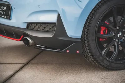 Maxton Design Heck-Seitensplitter V.5 mit Flaps für Hyundai i30 N Mk3 Schrägheck – Schwarz glänzend
