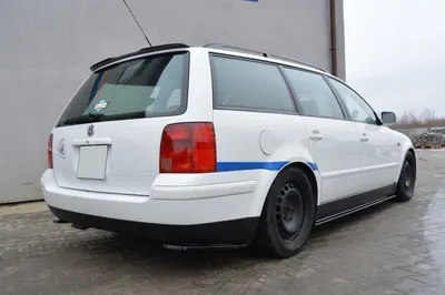 Maxton Design Heck-Seitensplitter für VW Passat B5 Estate – Schwarz glänzend