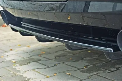 Maxton Design Hecksplitter für BMW 5er M-Paket Limousine/Touring F10/F11 (mit zwei Doppel AUSPUFFENDROHR) – Schwarz glänzend