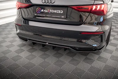 Maxton Design Hecksplitter mit vertikalen Streben für Audi A3 S line Limousine 8Y – Schwarz glänzend