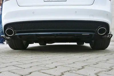 Maxton Design Hecksplitter mit vertikalen Streben für Audi A5 S line 8T Facelift – Schwarz glänzend