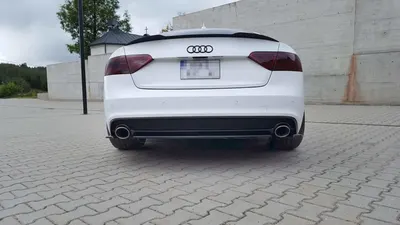 Maxton Design Hecksplitter mit vertikalen Streben für Audi A5 S line 8T Facelift (Ohne Vertikale Balken) – Schwarz glänzend