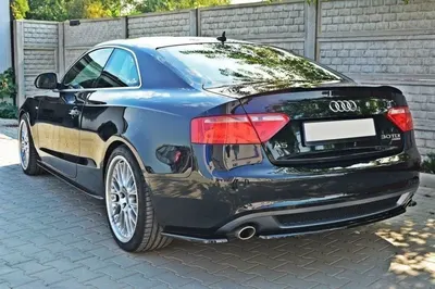 Maxton Design Hecksplitter mit vertikalen Streben für Audi A5 S line (Ohne Vertikale Balken) – Schwarz glänzend