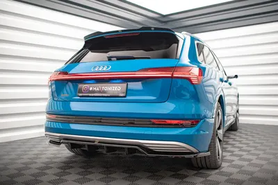 Maxton Design Hecksplitter mit vertikalen Streben für Audi e-tron – Schwarz glänzend