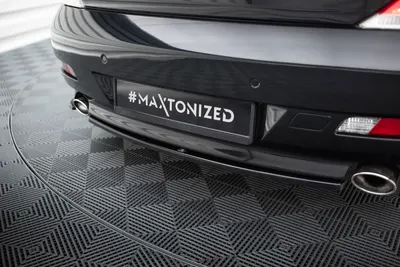 Maxton Design Hecksplitter mit vertikalen Streben für BMW 6er Coupé / Cabrio E63 / E64 – Schwarz glänzend