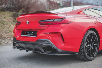Maxton Design Hecksplitter mit vertikalen Streben für BMW 8er Coupé M-Paket G15 – Schwarz glänzend