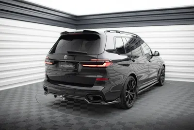 Maxton Design Hecksplitter mit vertikalen Streben für BMW X7 M-Paket G07 Facelift – Schwarz glänzend