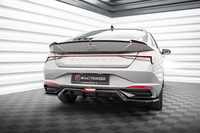 Maxton Design Hecksplitter mit vertikalen Streben für Hyundai Elantra Mk7 – Schwarz glänzend