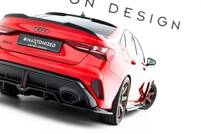 Maxton Design Hecksplitter V.1 mit vertikalen Streben für Audi RS3 8Y Sportback 8Y Facelift (Version mit Originalreflektor) / Audi RS3 Limousine 8Y Facelift (Version mit Originalreflektor) – Schwarz glänzend