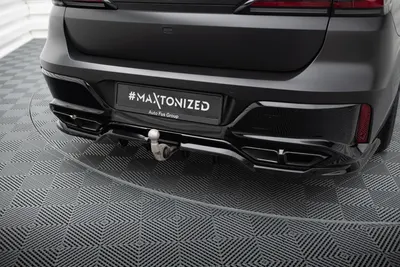Maxton Design Hecksplitter V.1 mit vertikalen Streben für BMW M760e G70 – Schwarz glänzend