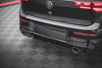 Maxton Design Hecksplitter für VW Golf 8 R Schrägheck / Mk8 Facelift – Schwarz glänzend