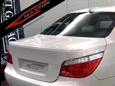 Maxton Design Heckspoiler für BMW 5er E60 M5 LOOK – Schwarz glänzend