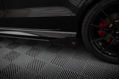 Maxton Design Seitenflaps für Audi RS3 Limousine 8V Facelift – Schwarz matt
