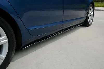 Maxton Design Seitenschweller-Ansätze für Audi A6 S line C6 / C6 Facelift – Schwarz glänzend