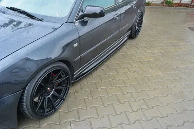 Maxton Design Seitenschweller-Ansätze für Audi S4 Avant B5 – Schwarz glänzend