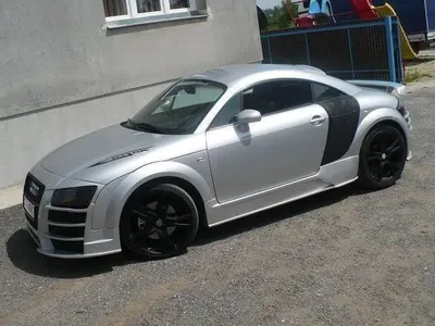 Maxton Design Seitenschweller-Ansätze für Audi TT 8N R8 LOOK – GFK, unlackiert
