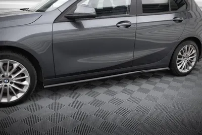 Maxton Design Seitenschweller-Ansätze für BMW 1er F40 – Schwarz glänzend