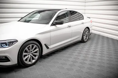 Maxton Design Seitenschweller-Ansätze für BMW 5er G30 / G31 – Schwarz glänzend