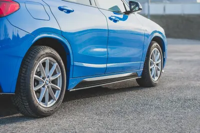 Maxton Design Seitenschweller-Ansätze für BMW X2 F39 M-Paket – Schwarz glänzend