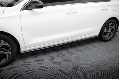 Maxton Design Seitenschweller-Ansätze für Hyundai i30 N-Line / Standard Schrägheck / Fastback Mk3 Facelift – Schwarz glänzend