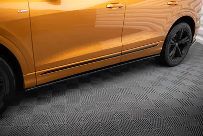 Maxton Design Seitenschweller-Ansätze V.1 für Audi Q8 / Q8 S line / SQ8 Mk1 – Schwarz glänzend