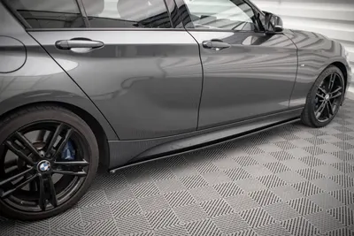 Maxton Design Seitenschweller-Ansätze V.1 für BMW 1er F20 M135i / M140i / M-Paket – Schwarz glänzend