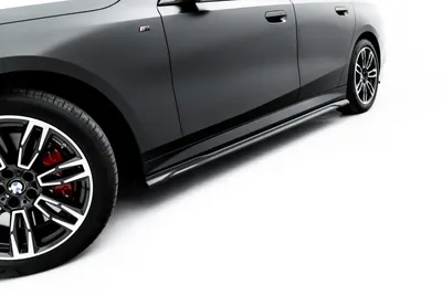 Maxton Design Seitenschweller-Ansätze V.1 für BMW 5er M-Paket Limousine / Touring G60 / G61 – Schwarz glänzend