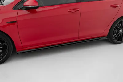 Maxton Design Seitenschweller-Ansätze V.1 für VW Golf 7 R / R-Line Facelift – Schwarz glänzend