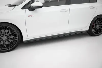 Maxton Design Seitenschweller-Ansätze V.1 für VW Golf 8 GTI / GTE / GTI Clubsport / GTD / R-Line – Schwarz glänzend