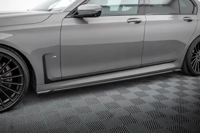 Maxton Design Seitenschweller-Ansätze V.2 für BMW 7er M-Paket G11 – Schwarz glänzend