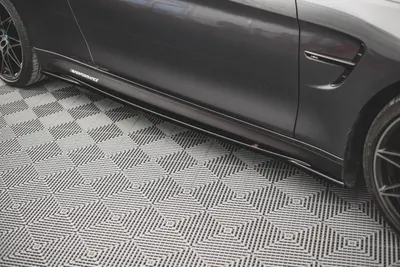 Maxton Design Seitenschweller-Ansätze V.2 für BMW M4 F82 – Schwarz glänzend