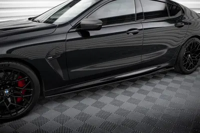 Maxton Design Seitenschweller-Ansätze V.2 für BMW M8 Gran Coupé F93 / 8 Gran Coupé M-Paket G16 – Schwarz glänzend