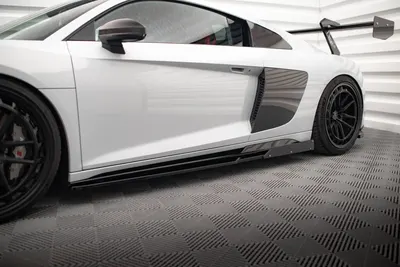 Maxton Design Seitenschweller-Ansätze V.2 mit Flaps für Audi R8 Mk2 Facelift – Schwarz glänzend