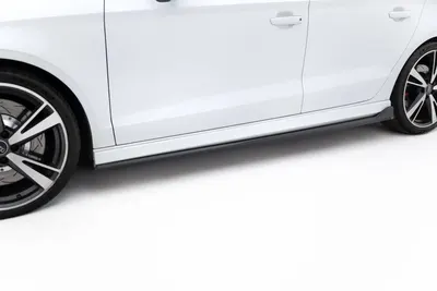 Maxton Design Seitenschweller-Ansätze V.3 für Audi RS3 Limousine 8V Facelift – Schwarz glänzend