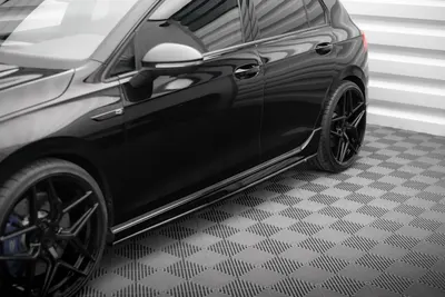 Maxton Design Seitenschweller-Ansätze V.3 für VW Golf 8 R Schrägheck – Schwarz glänzend