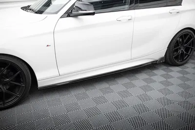 Maxton Design Seitenschweller-Ansätze V.4 mit Flaps für BMW 1er M-Paket / M140i F20 Facelift – Schwarz glänzend