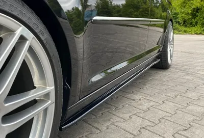 Maxton Design Seitenschweller-Ansätze für VW Caddy Mk4 – Schwarz glänzend